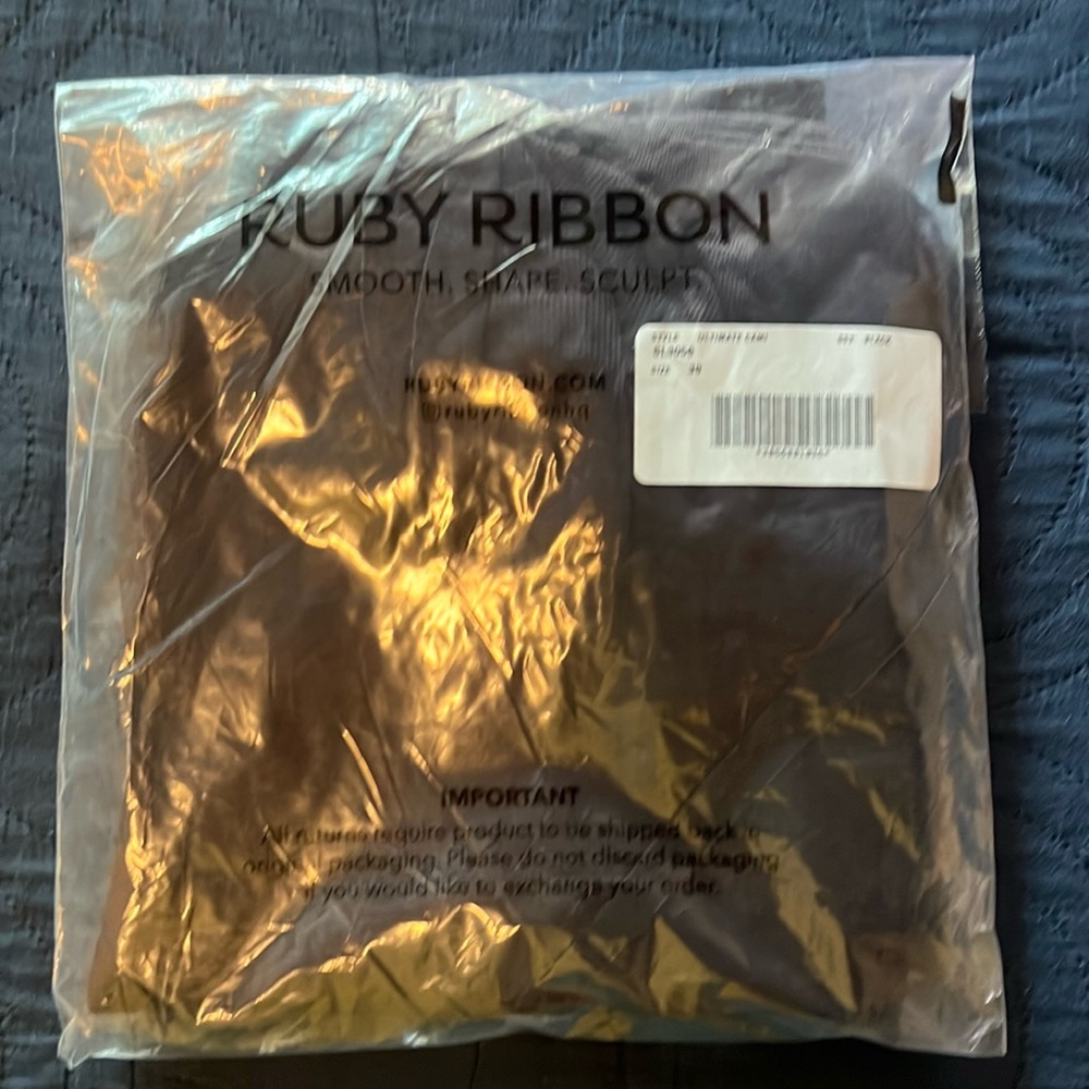 Ruby Ribbon Black Size 38 Ultimate Cami Tank